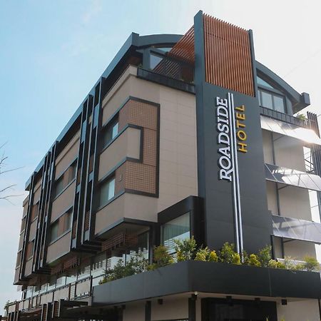 Roadside Hotel Lipjan Экстерьер фото