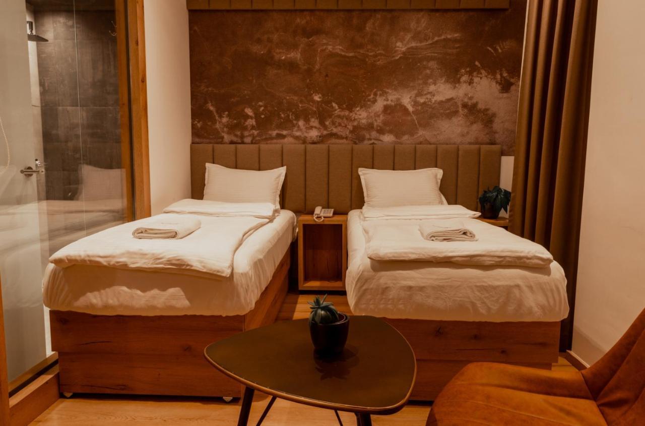Roadside Hotel Lipjan Экстерьер фото