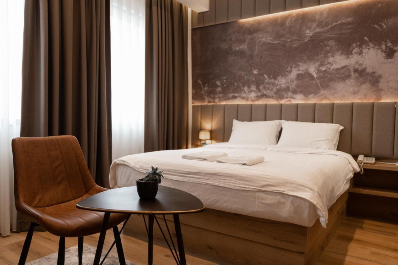 Roadside Hotel Lipjan Экстерьер фото