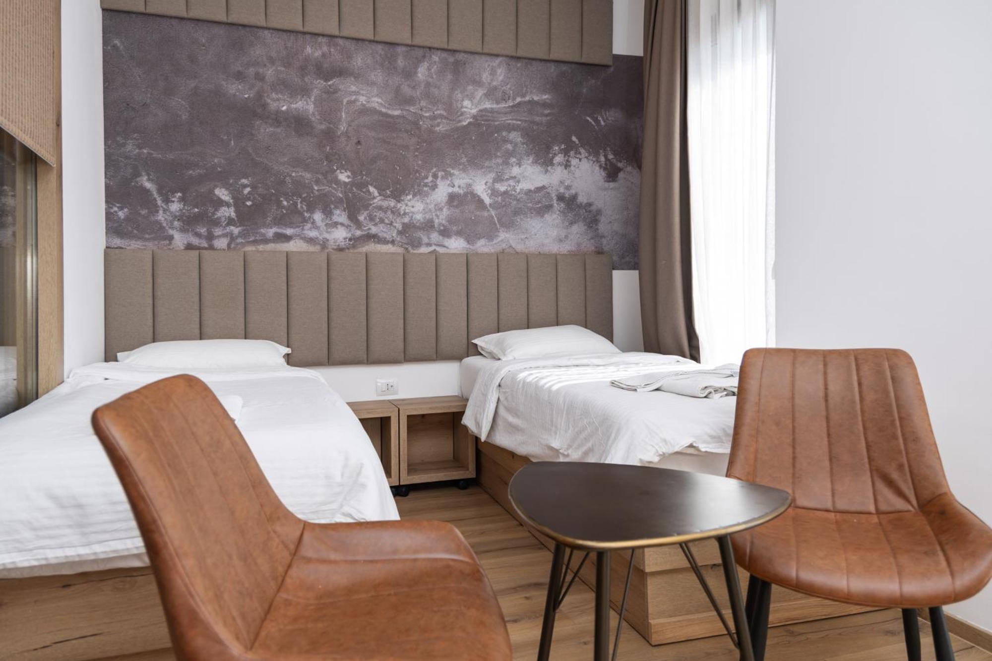 Roadside Hotel Lipjan Экстерьер фото