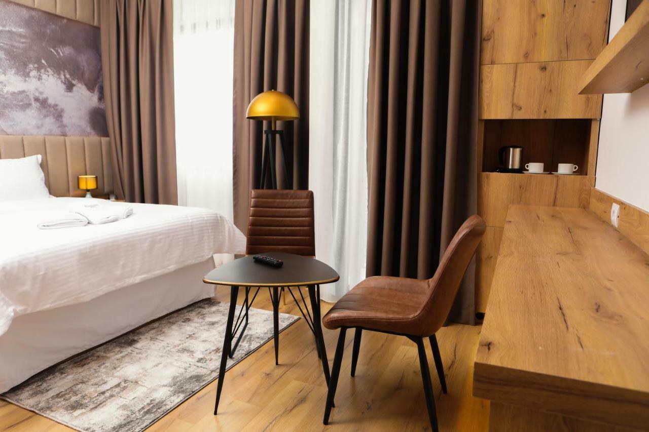 Roadside Hotel Lipjan Экстерьер фото