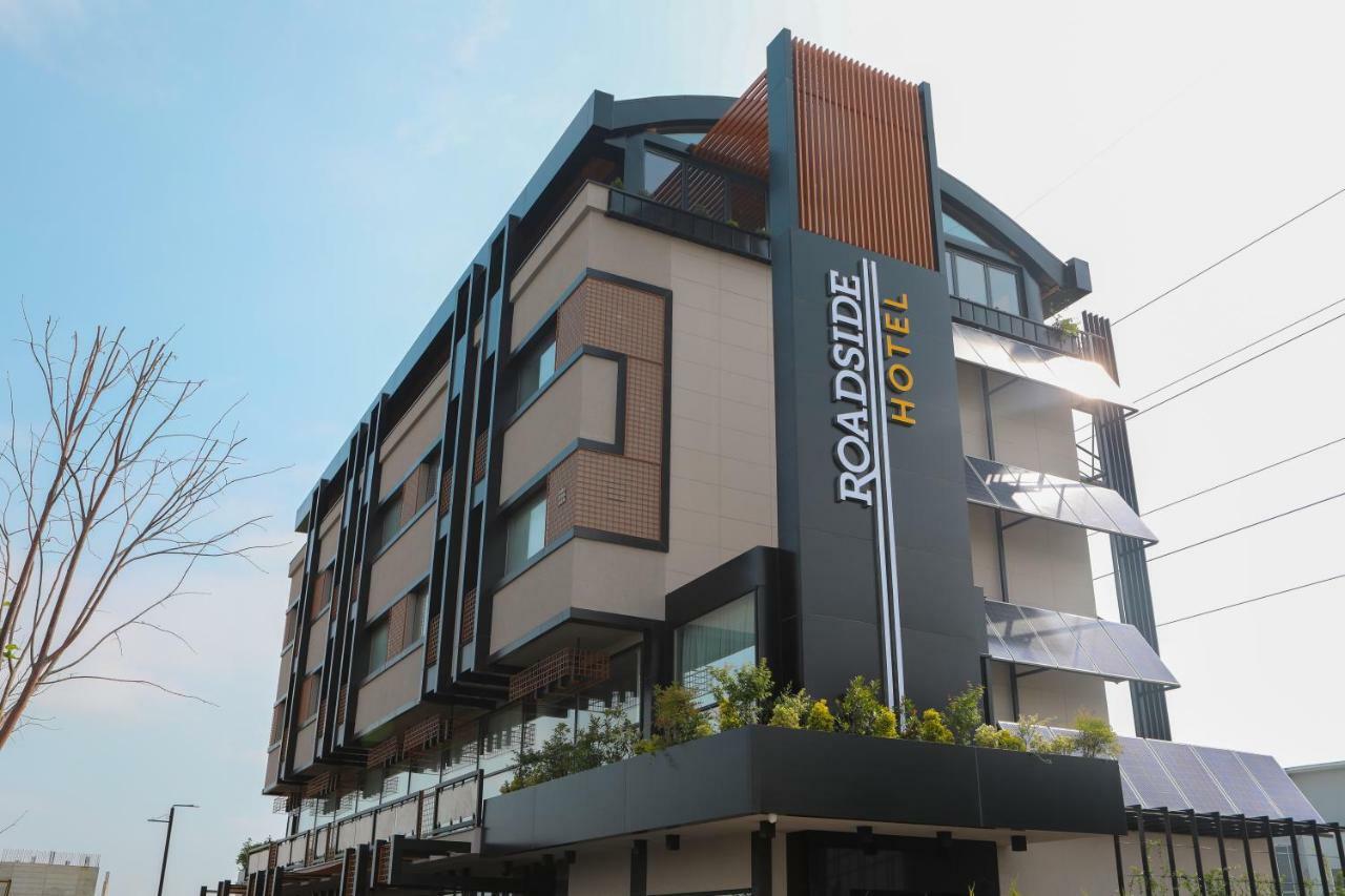 Roadside Hotel Lipjan Экстерьер фото