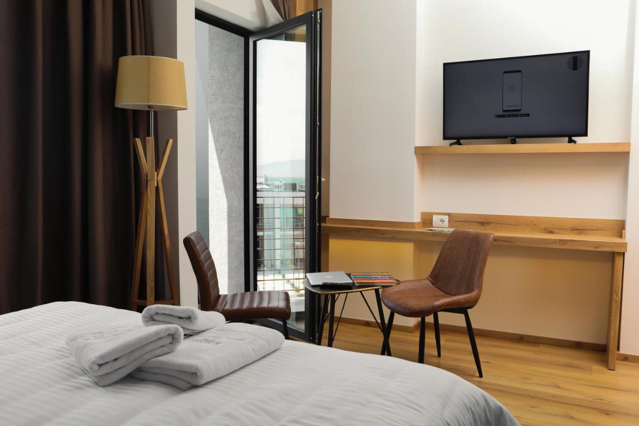 Roadside Hotel Lipjan Экстерьер фото